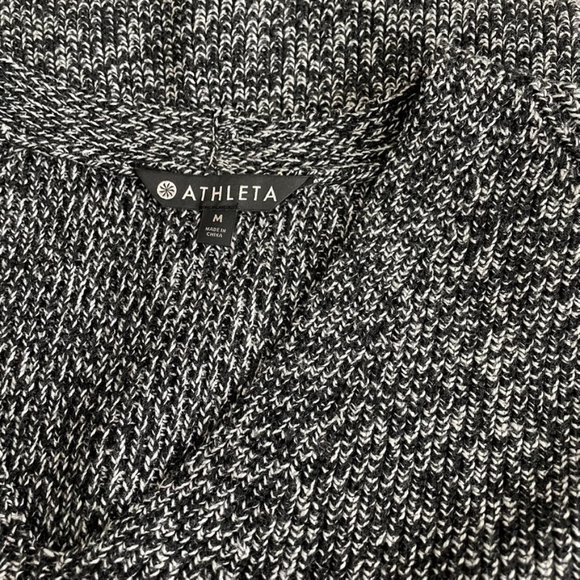 Athleta Shasta Black & White Heather Wool Blend Oversized Sweater Side Slit SZ M - Picture 8 of 10